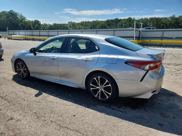 JTNB11HK3J3025276 2018 TOYOTA CAMRY - Image 2