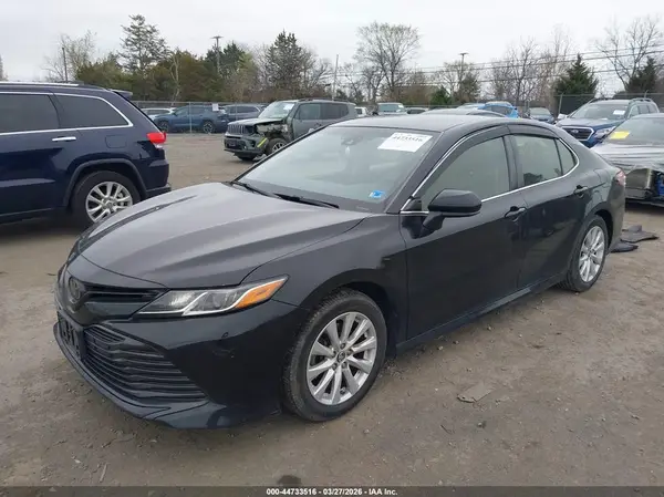 JTNB11HK3J3029117 2018 TOYOTA CAMRY - Image 2