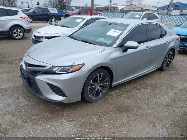 JTNB11HK3J3029229 2018 TOYOTA CAMRY - Image 2