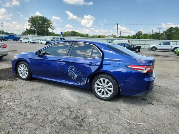 JTNB11HK3J3037007 2018 TOYOTA CAMRY - Image 2