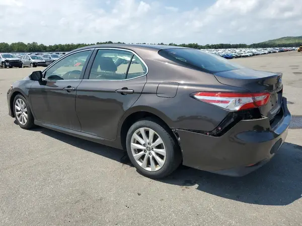 JTNB11HK3J3038951 2018 TOYOTA CAMRY - Image 2