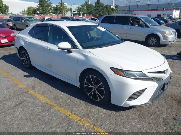 JTNB11HK3J3040411 2018 TOYOTA CAMRY - Image 1