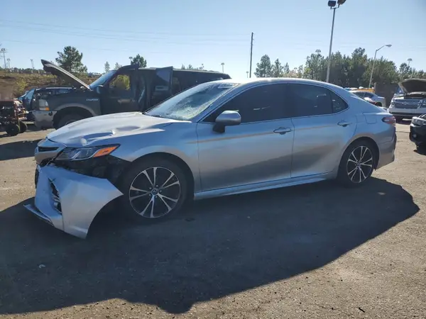 JTNB11HK3J3040473 2018 TOYOTA CAMRY - Image 1