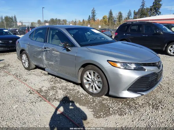JTNB11HK3J3040618 2018 TOYOTA CAMRY - Image 1