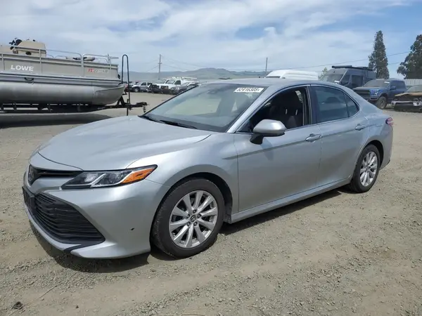 JTNB11HK3J3040926 2018 TOYOTA CAMRY - Image 1