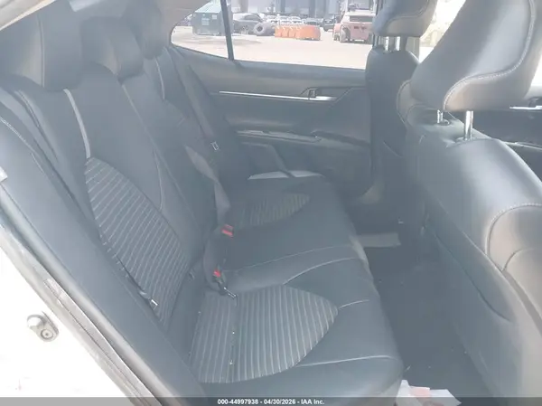 JTNB11HK3J3044684 2018 TOYOTA CAMRY - Image 8