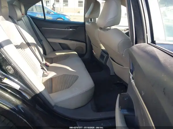 JTNB11HK3J3048119 2018 TOYOTA CAMRY - Image 8