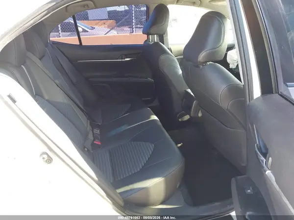 JTNB11HK3J3048833 2018 TOYOTA CAMRY - Image 8