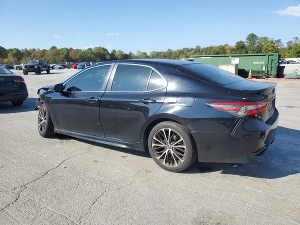 JTNB11HK3J3050226 2018 TOYOTA CAMRY - Image 2