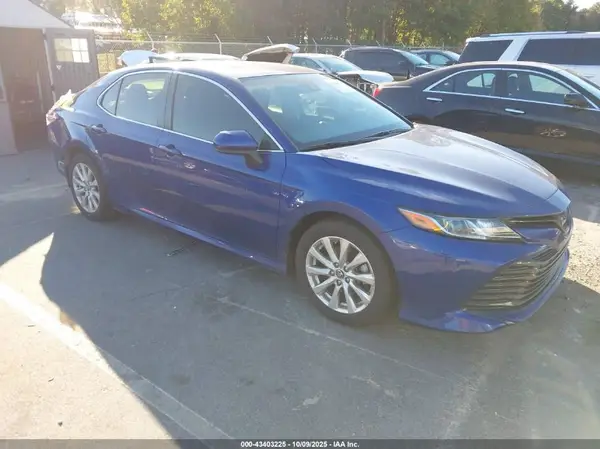 JTNB11HK3J3066328 2018 TOYOTA CAMRY - Image 1