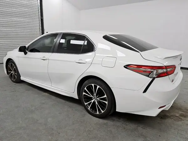 JTNB11HK4J3002850 2018 TOYOTA CAMRY - Image 2