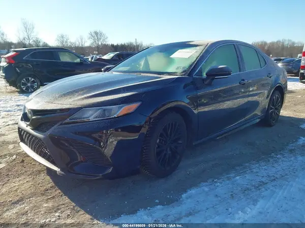 JTNB11HK4J3003142 2018 TOYOTA CAMRY - Image 2