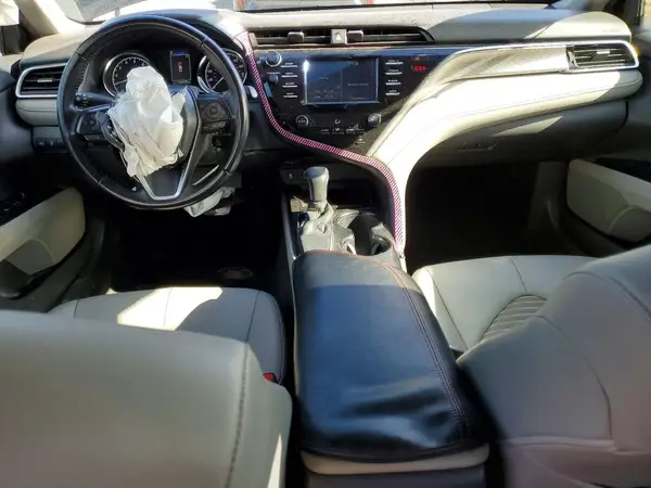 JTNB11HK4J3005764 2018 TOYOTA CAMRY - Image 8