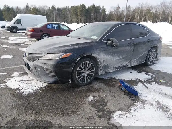 JTNB11HK4J3007725 2018 TOYOTA CAMRY - Image 2