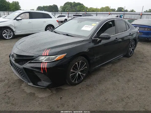 JTNB11HK4J3008504 2018 TOYOTA CAMRY - Image 2