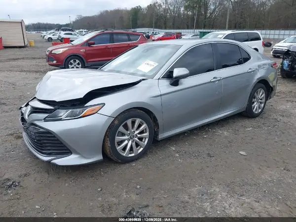 JTNB11HK4J3012102 2018 TOYOTA CAMRY - Image 2
