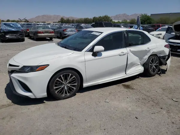 JTNB11HK4J3017672 2018 TOYOTA CAMRY - Image 1