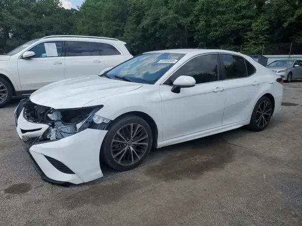 JTNB11HK4J3019700 2018 TOYOTA CAMRY - Image 1