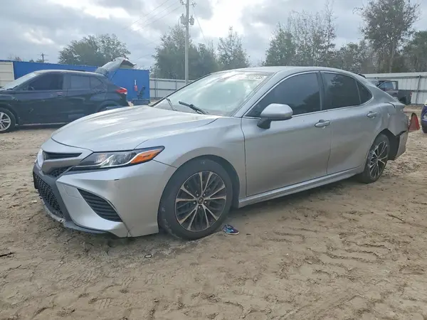 JTNB11HK4J3020815 2018 TOYOTA CAMRY - Image 1