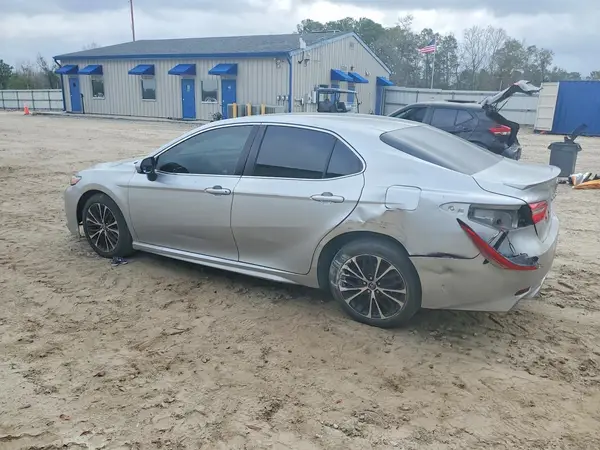JTNB11HK4J3020815 2018 TOYOTA CAMRY - Image 2