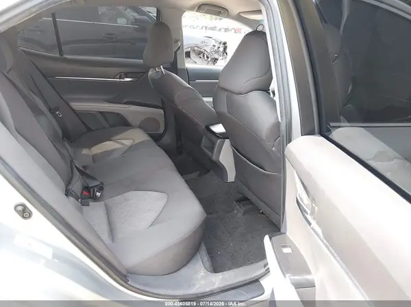 JTNB11HK4J3020880 2018 TOYOTA CAMRY - Image 8
