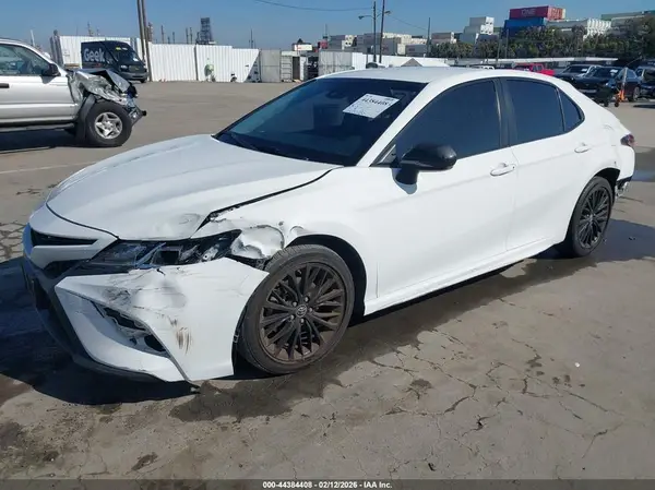 JTNB11HK4J3022287 2018 TOYOTA CAMRY - Image 2