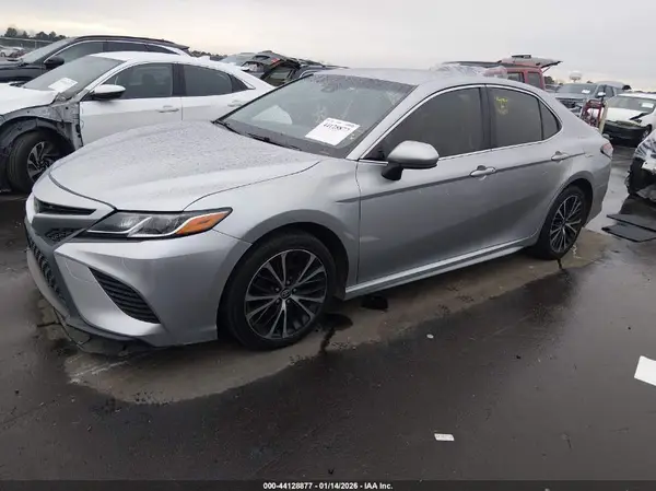 JTNB11HK4J3022998 2018 TOYOTA CAMRY - Image 2