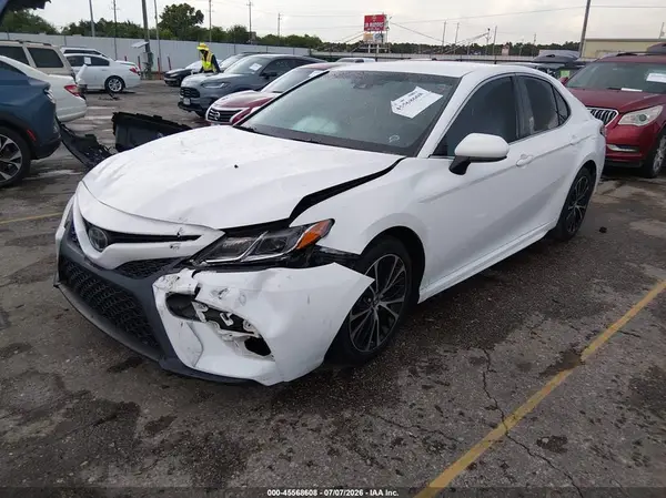 JTNB11HK4J3023505 2018 TOYOTA CAMRY - Image 2