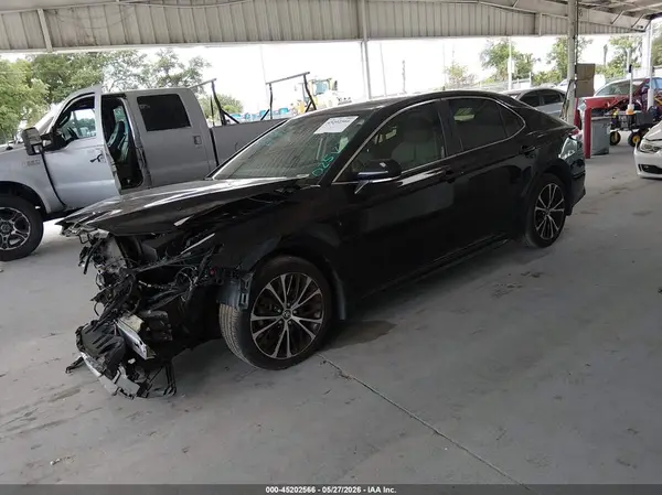 JTNB11HK4J3025125 2018 TOYOTA CAMRY - Image 2
