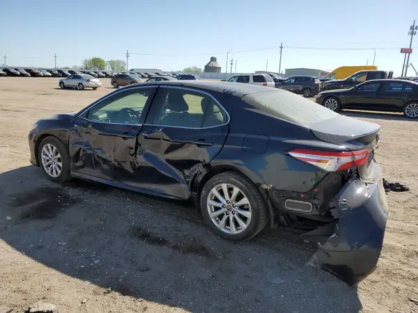JTNB11HK4J3027358 2018 TOYOTA CAMRY - Image 2