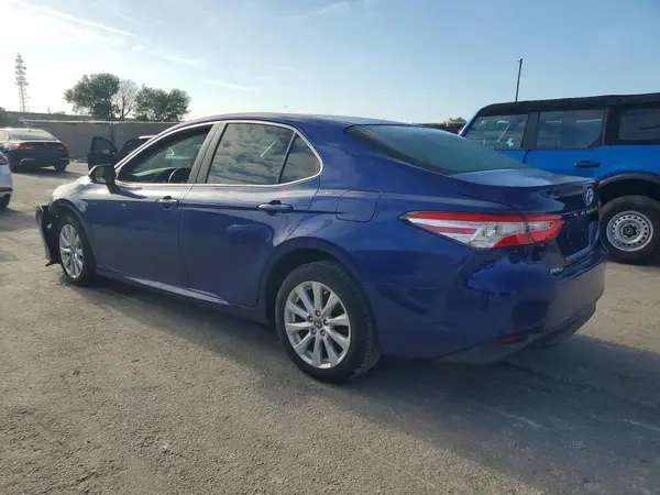 JTNB11HK4J3028266 2018 TOYOTA CAMRY - Image 2