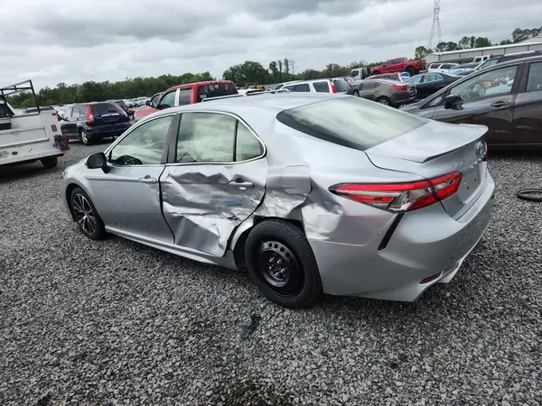 JTNB11HK4J3028915 2018 TOYOTA CAMRY - Image 2