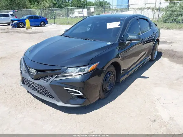 JTNB11HK4J3029921 2018 TOYOTA CAMRY - Image 2