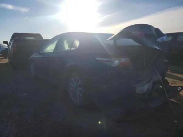 JTNB11HK4J3030048 2018 TOYOTA CAMRY - Image 2