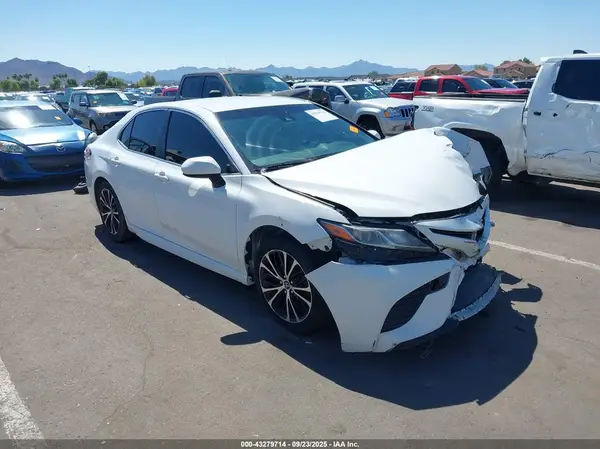 JTNB11HK4J3030244 2018 TOYOTA CAMRY - Image 1