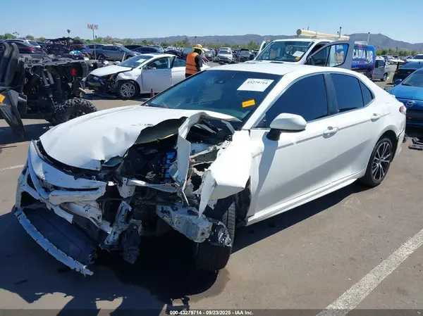 JTNB11HK4J3030244 2018 TOYOTA CAMRY - Image 2