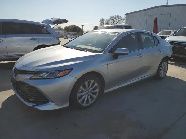 JTNB11HK4J3030373 2018 TOYOTA CAMRY - Image 1