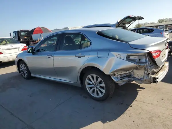 JTNB11HK4J3030373 2018 TOYOTA CAMRY - Image 2