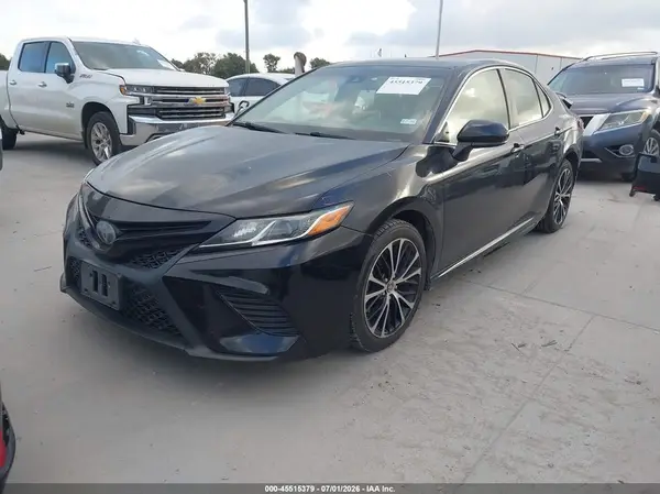 JTNB11HK4J3031457 2018 TOYOTA CAMRY - Image 2