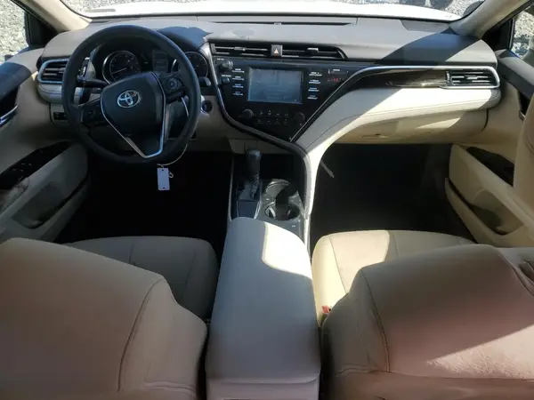 JTNB11HK4J3031586 2018 TOYOTA CAMRY - Image 8
