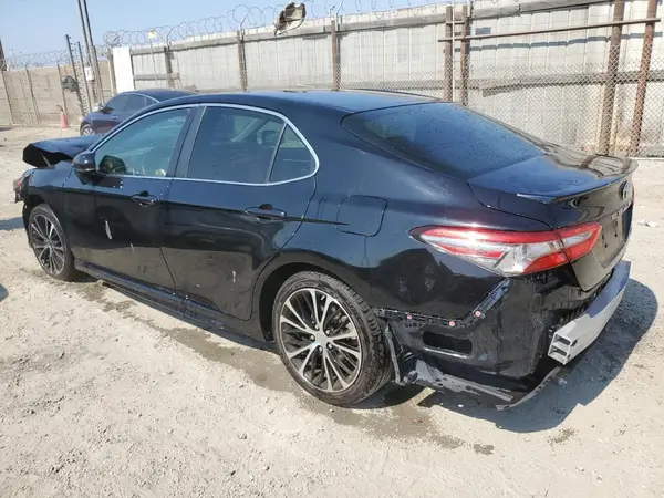 JTNB11HK4J3034763 2018 TOYOTA CAMRY - Image 2