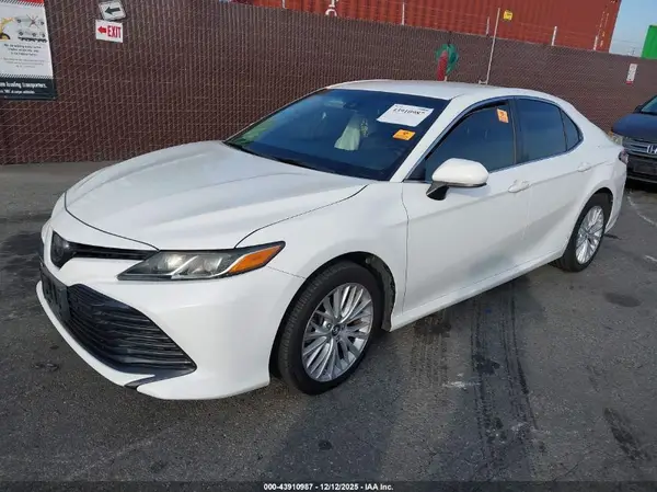 JTNB11HK4J3036867 2018 TOYOTA CAMRY - Image 2
