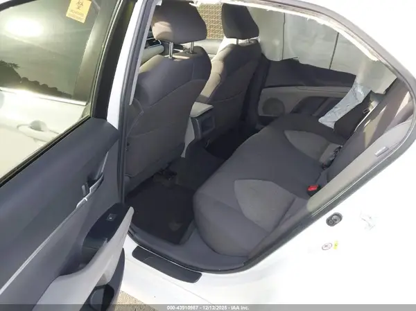 JTNB11HK4J3036867 2018 TOYOTA CAMRY - Image 8