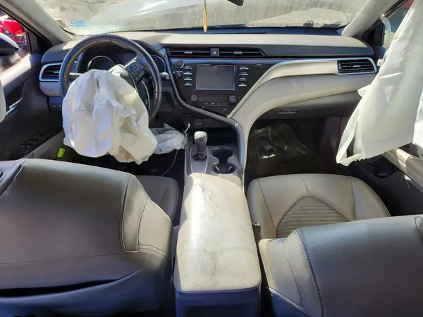 JTNB11HK4J3039302 2018 TOYOTA CAMRY - Image 8