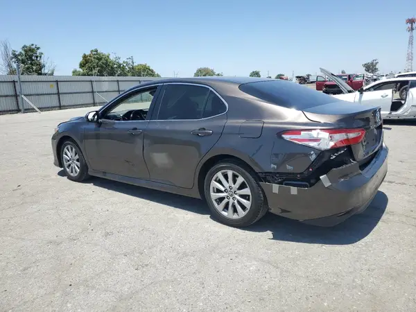 JTNB11HK4J3039722 2018 TOYOTA CAMRY - Image 2
