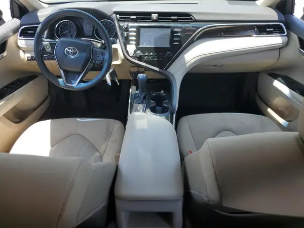 JTNB11HK4J3039722 2018 TOYOTA CAMRY - Image 8