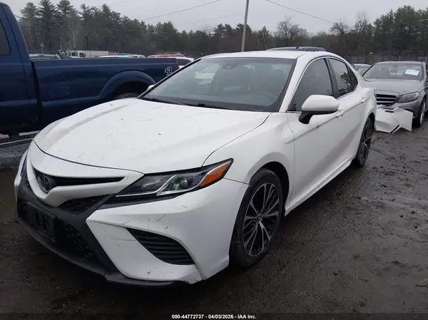 JTNB11HK4J3041180 2018 TOYOTA CAMRY - Image 2