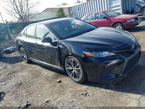 JTNB11HK4J3041518 2018 TOYOTA CAMRY - Image 1