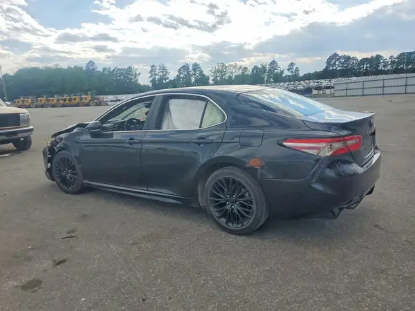 JTNB11HK4J3046914 2018 TOYOTA CAMRY - Image 2