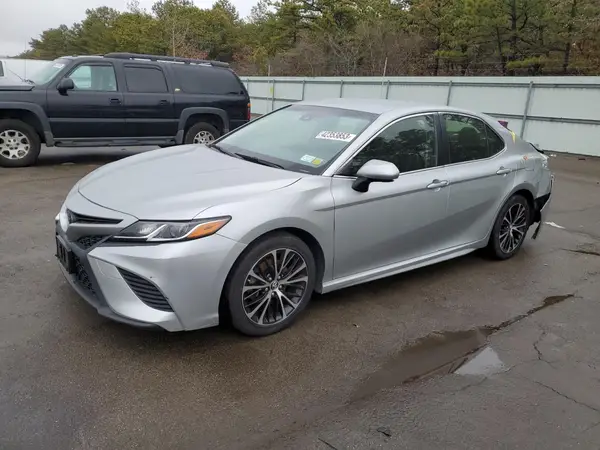 JTNB11HK4J3050395 2018 TOYOTA CAMRY - Image 1